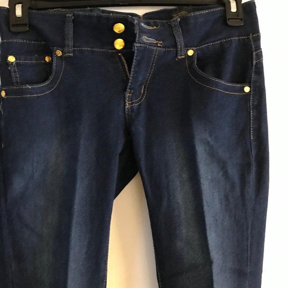 Jeans - Picture 2 of 4